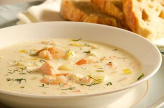 Chowder z ryb i krewetek